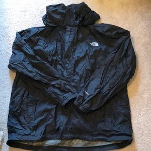 Men’s The North Face rain coat